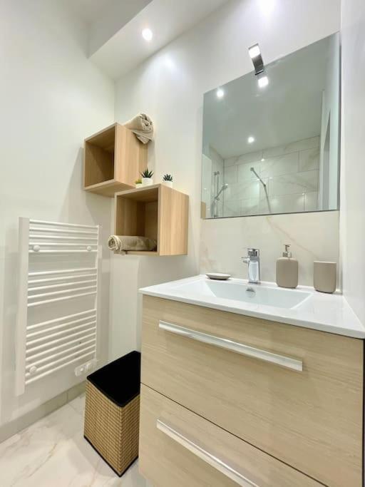 Hyper Centre Appartement Cosy Wifi โรเดซ ภายนอก รูปภาพ